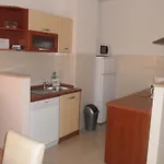 Robi Trogir