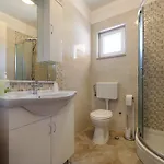 Robi Apartament