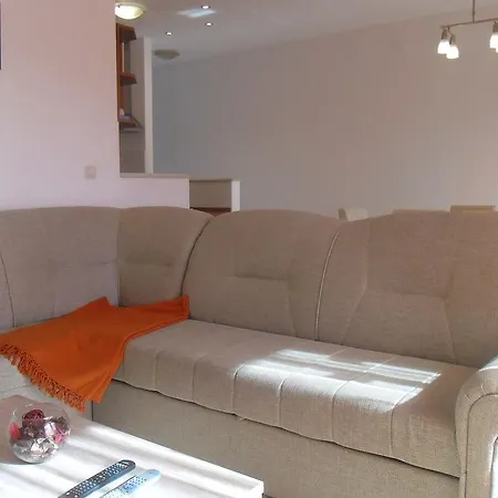 Apartman Robi *