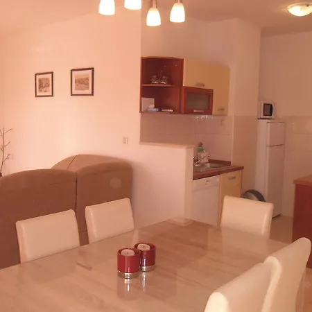 Apartman Robi Trogir