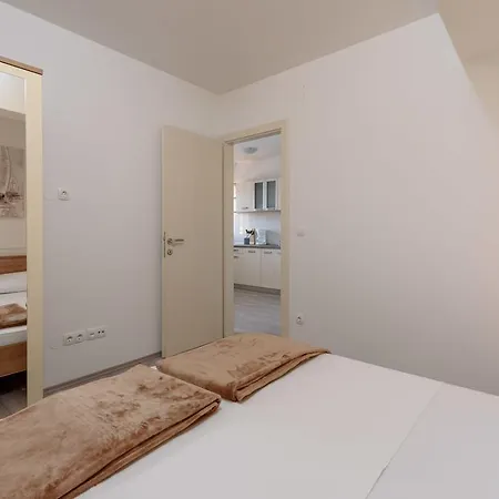 Robi Apartman Trogir