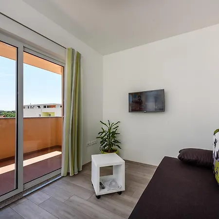 Apartman Robi *
